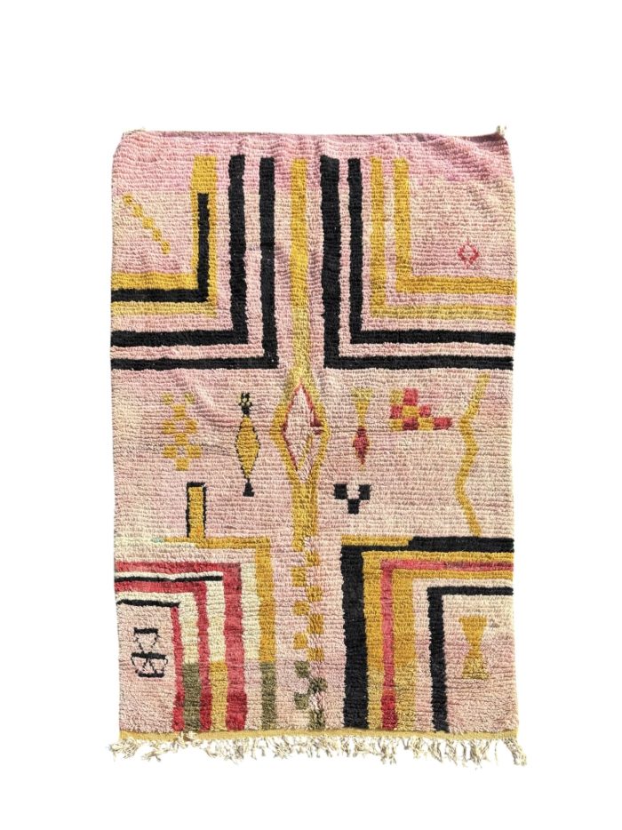 Image d'un tapis marocain Boujad en laine, motifs berbères géométriques, dimensions 165 x 260 cm."